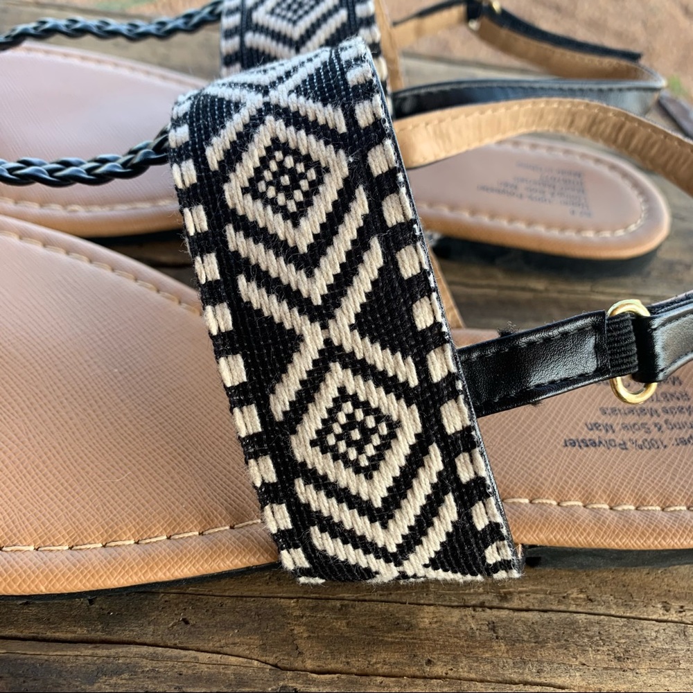 Aztec Print sandals - Picture 3 of 7